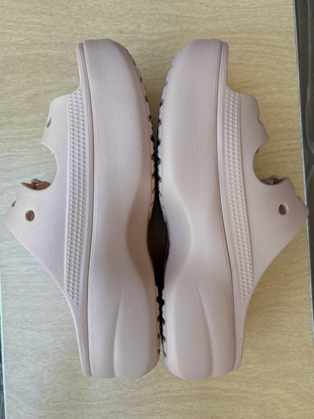 Crocs Wm’s Saturday Platform Sandals in Earthy Pink(Quartz) Sz 8
